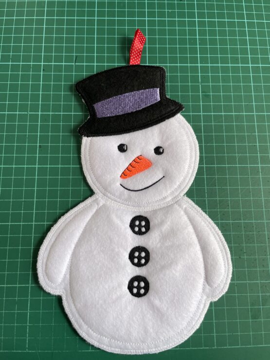 In The Hoop Snowman Hanger (2 Hoopings) Digital Download Machine Embroidery Design File 5x7 Hoop