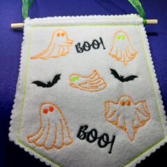 In The Hoop Bats and Ghosts Door Hanger Digital Download Machine Embroidery Design File 5×7 Hoop