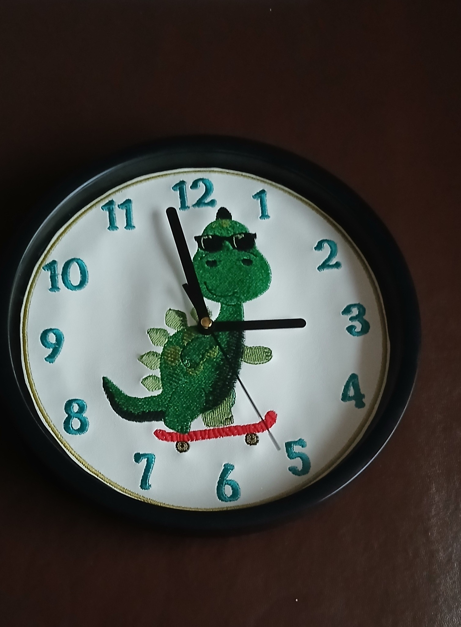 In The Hoop Skateboard Dinosaur Clock Face Digital Download Machine Embroidery Design File 8×8 or 12×8 Hoop