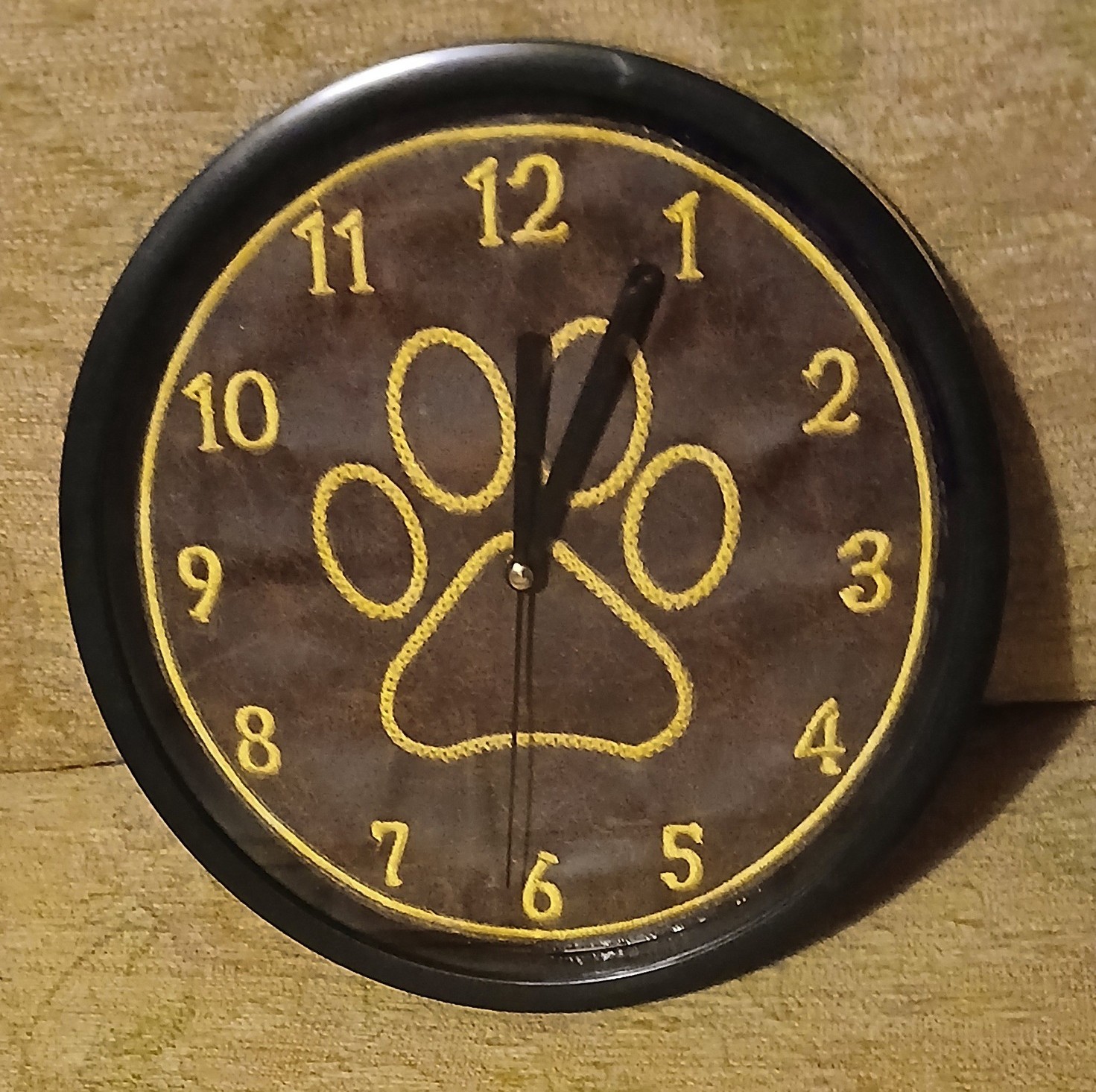 In The Hoop Applique Dog Paw Clock Face Digital Download Machine Embroidery Design File 8×8 or 12×8 Hoop